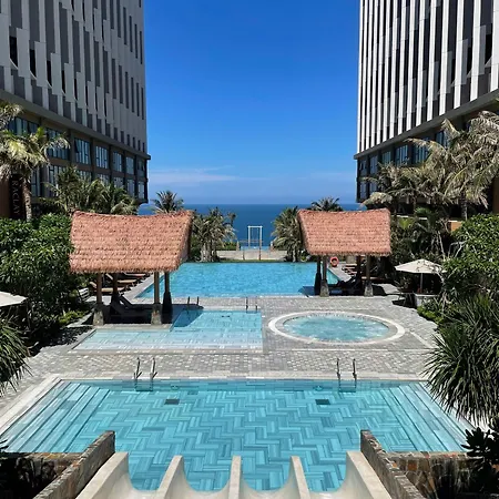 Mandala Oceanfront Driftwood Resort